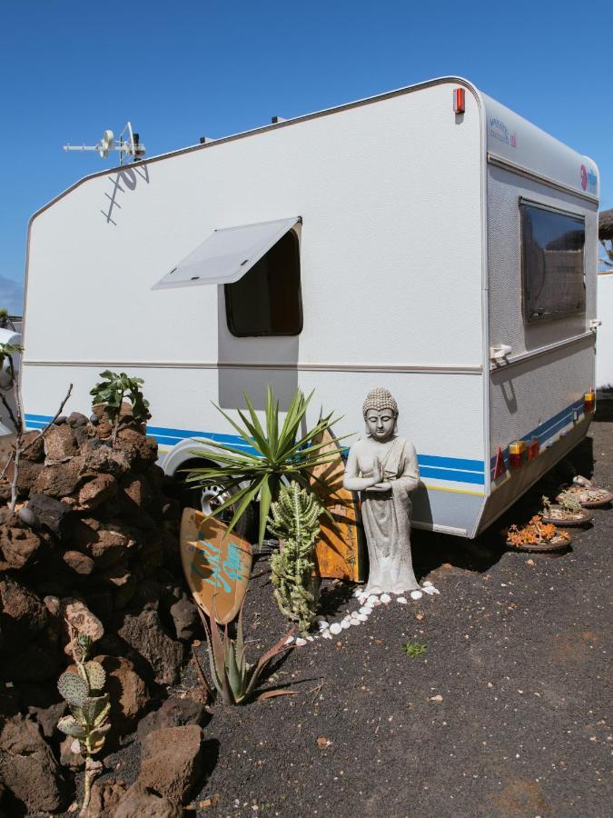 Glamping Caravan Lanzarote Tinajo Extérieur photo